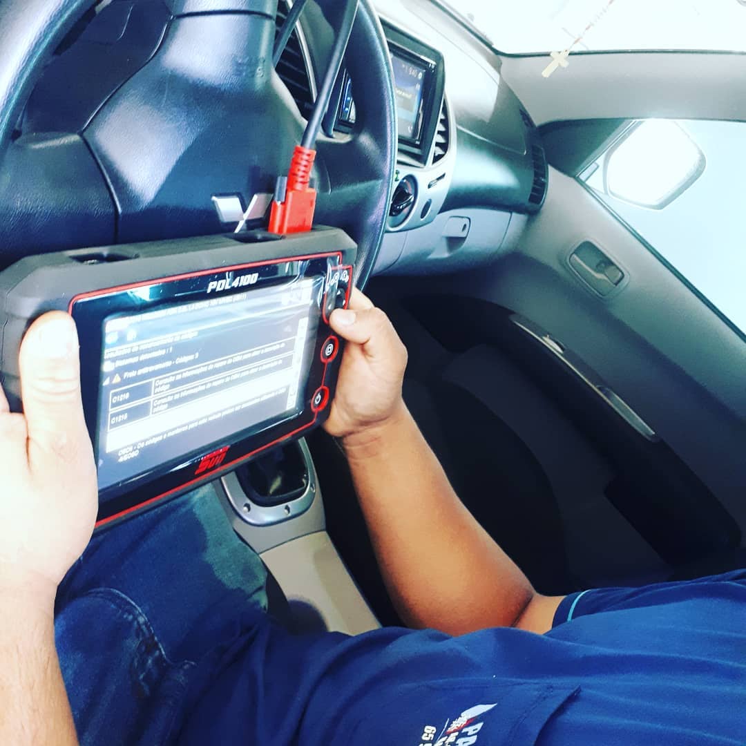 Manutenção de ar condicionado automotivo